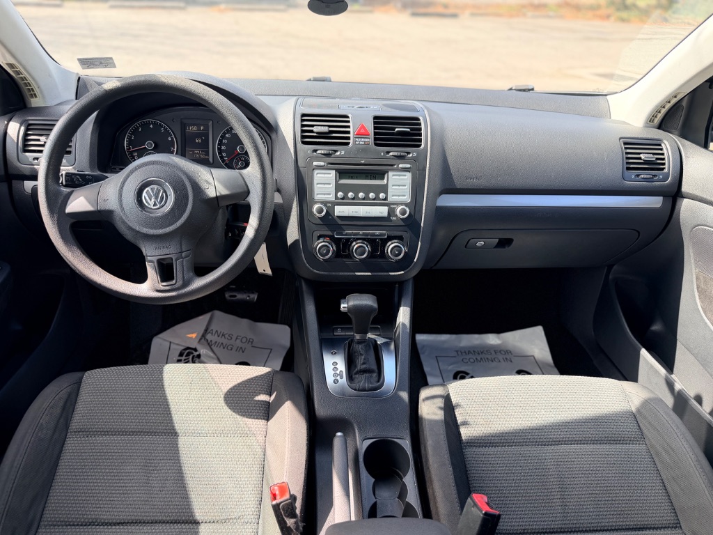 2010 Volkswagen Jetta S - Photo 12