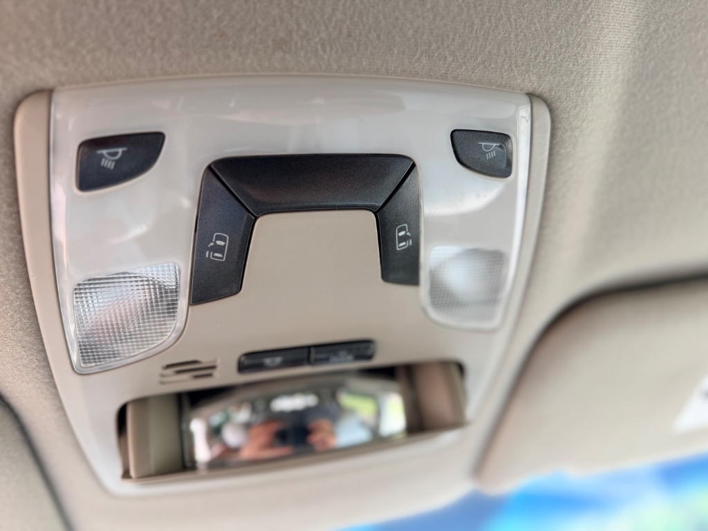 2011 Toyota Sienna LE - Photo 11
