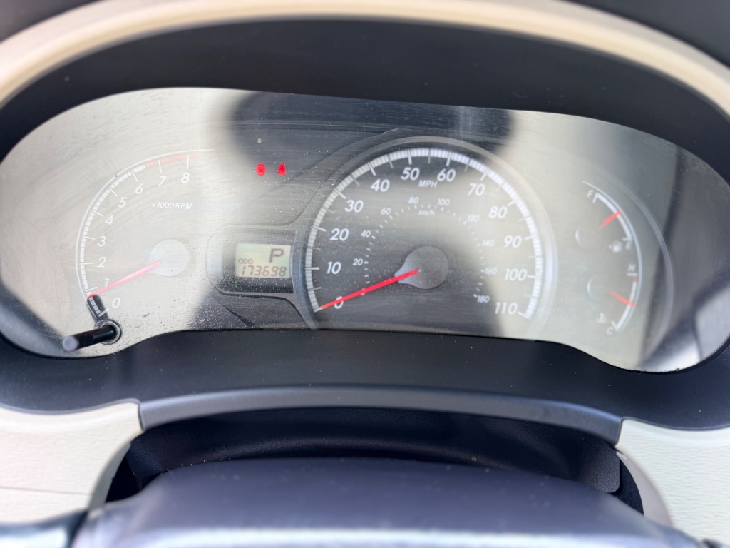 2011 Toyota Sienna LE - Photo 8