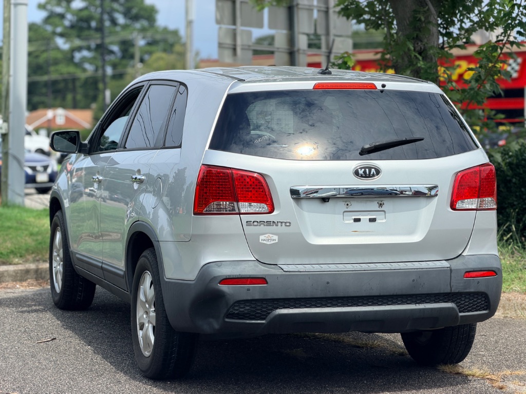 2013 Kia Sorento LX - Photo 6